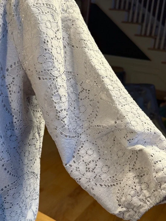 J. Jill Romantic Lace Overlay Blouse Light Gray Medium (VGUC) - Picture 7 of 13